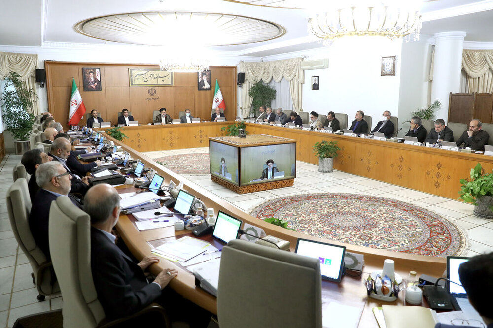 مصوبه تغییر ساعات کار دستگاه‌های اجرایی مستقر در تهران تمدید
شد